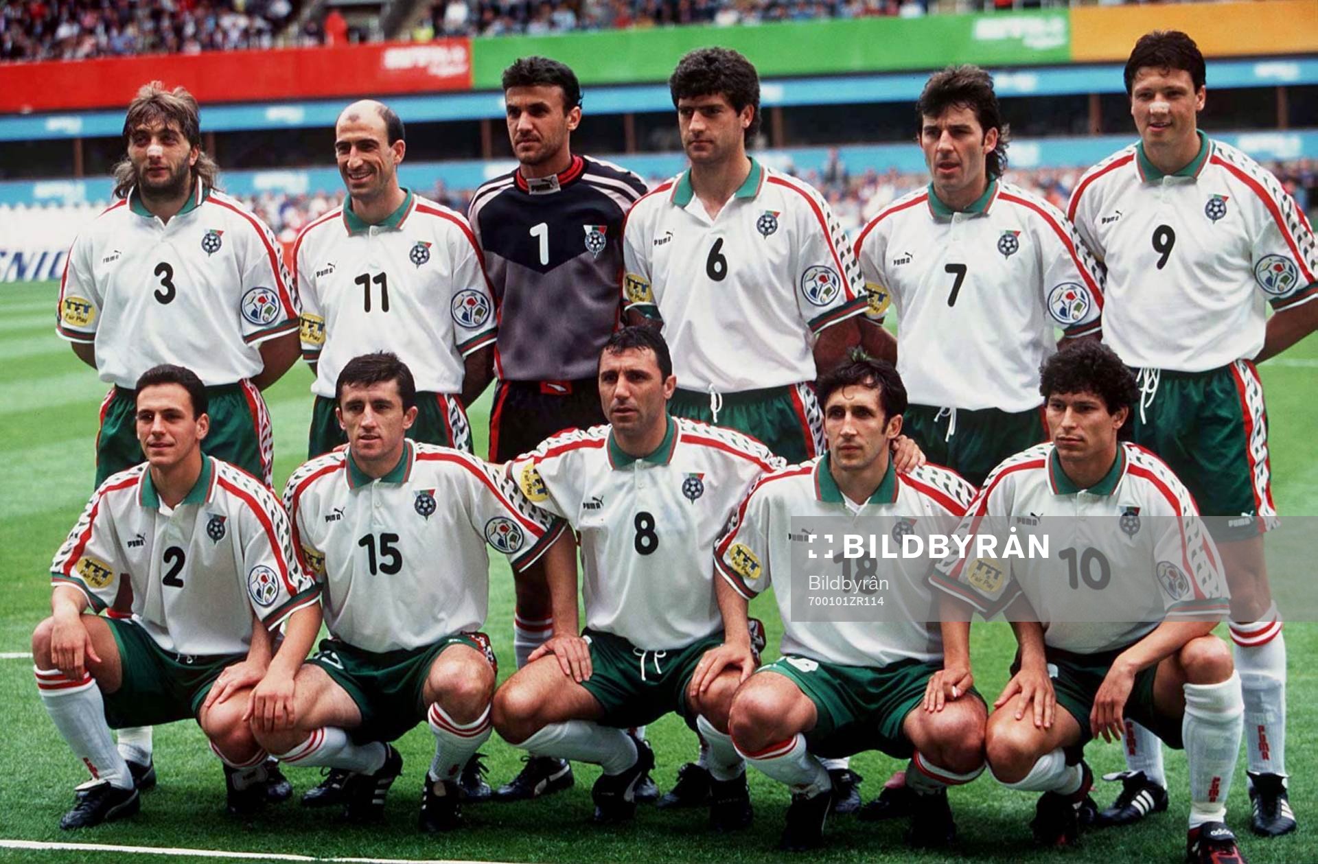 TRIFON IVANOV, YORDAN LETCHKOV, BORISLAV MIHAILOV, ZLATKO IANKOV, EMIL KOSTADINOV, LUBOSLAV PENEV. BAKRE: RADOSTIN KISCHISCHEV, IVAYLO IORDANOV, HRISTO STOITCHKOV, TZANKO TZVETANOV, KRASSIMIR BALAKOV