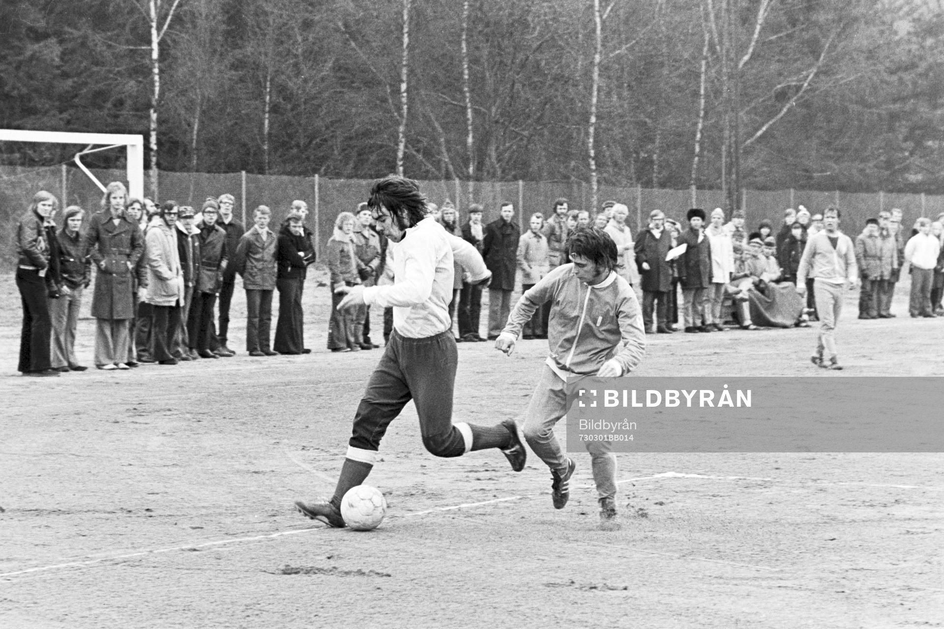 Fotboll, träningsmatch, Hässleholms IF - Malmö FF, 0-6: Bertil Andersson, Hässleholm med bollen.