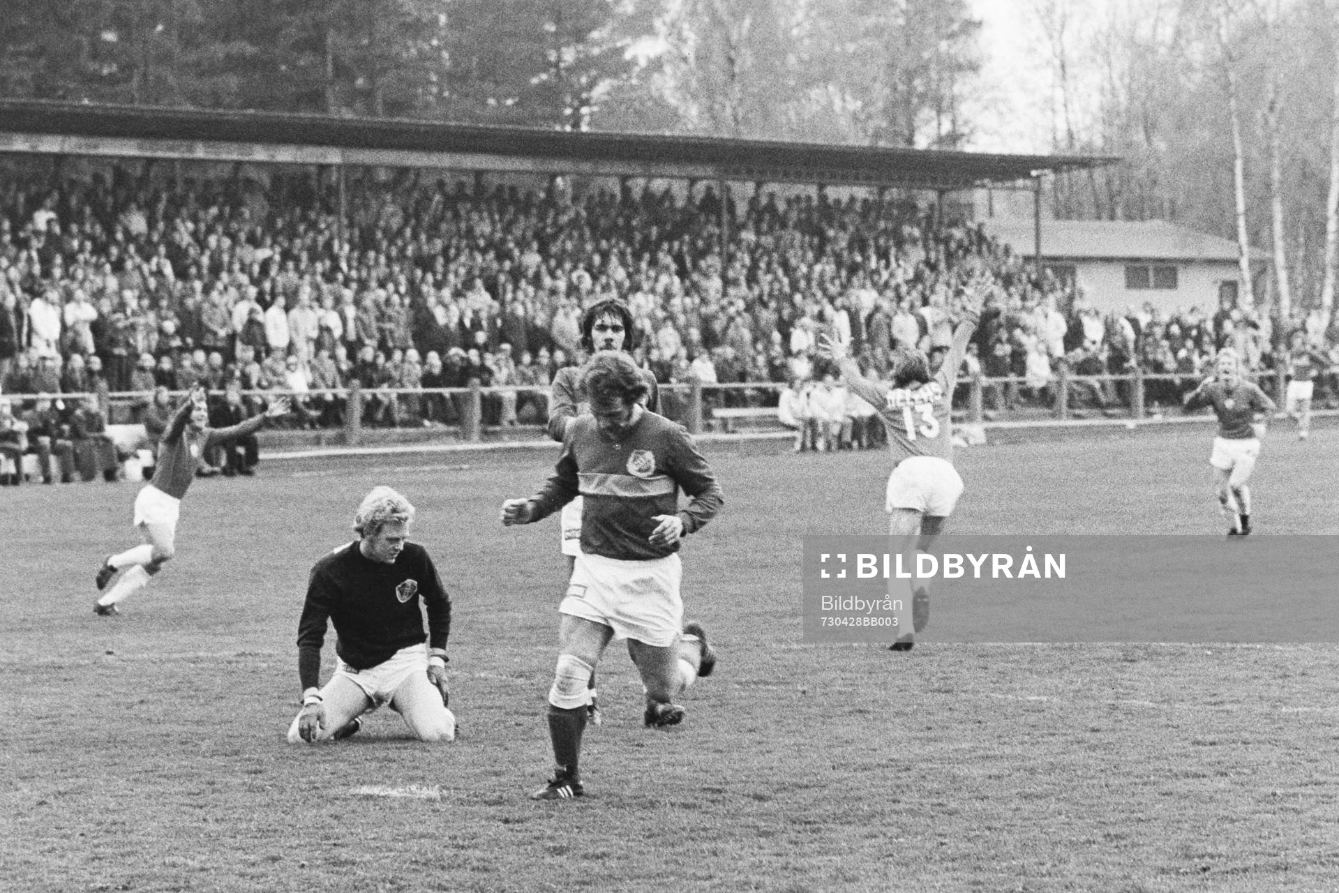Hässleholms målvakt Claes Flink, Bertil Andersson och Kaj