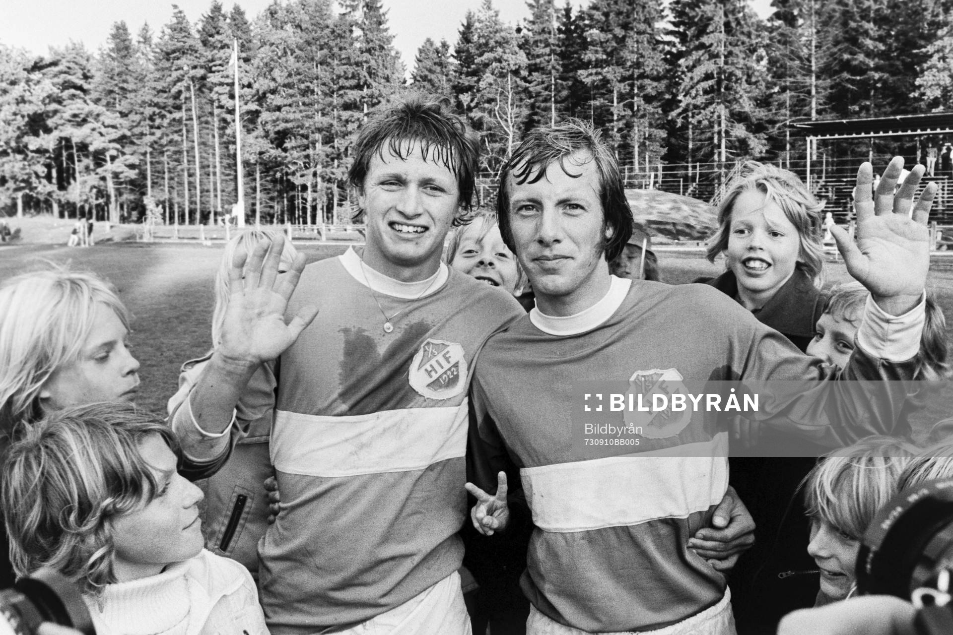 Fotboll, Div 2 södra, Hässleholms IF - IFK Kristianstad: Lennart Larsson och Tommy Svensson, Hässleholm efter matchen.