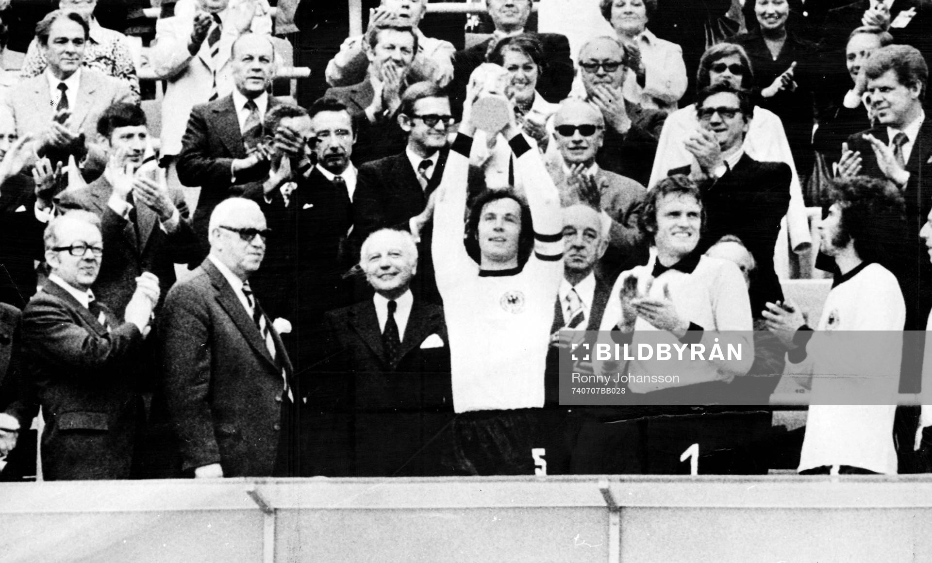  Franz Beckenbauer, Västtyskland (Pokal, Jubel)