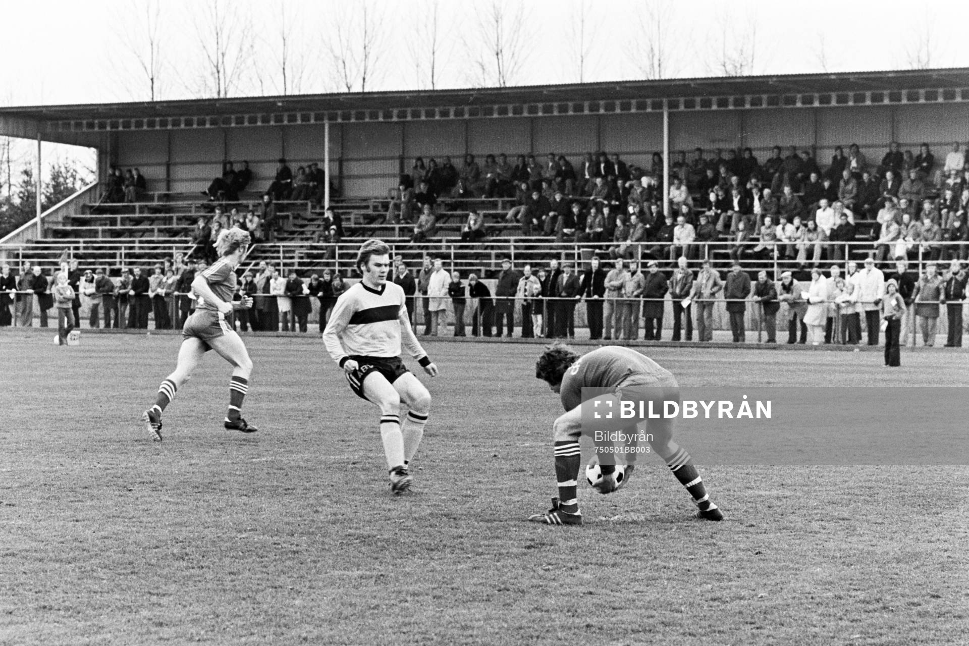 Arnold Kroon, Hässleholm framför kalmars målvakt Tony
