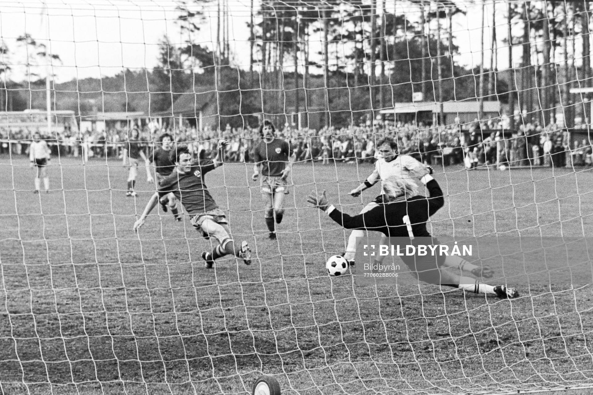 Bo Andersson, Mjällby gör mål på helsingborgs målvakt
