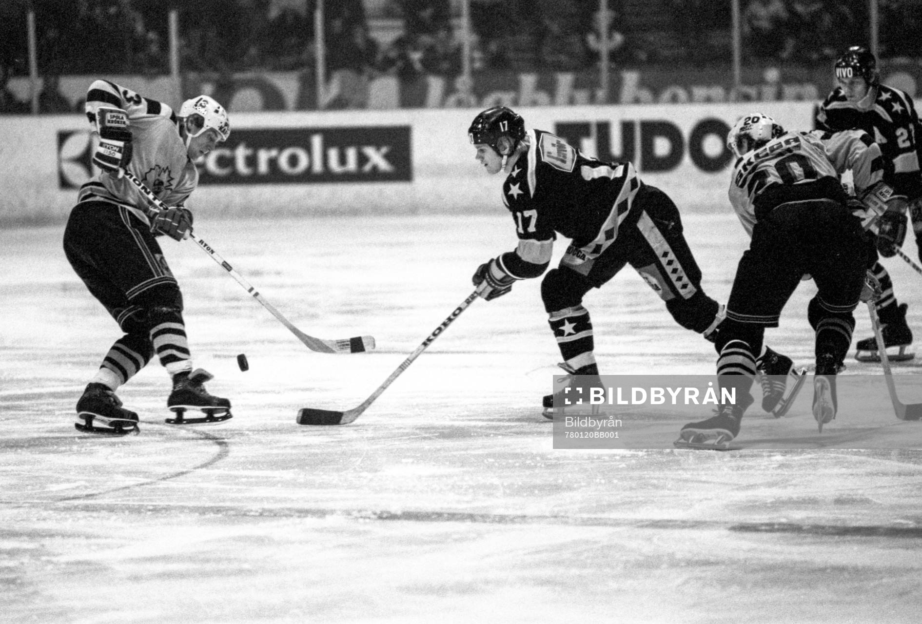 Bengt Lundholm, AIK med pucken
