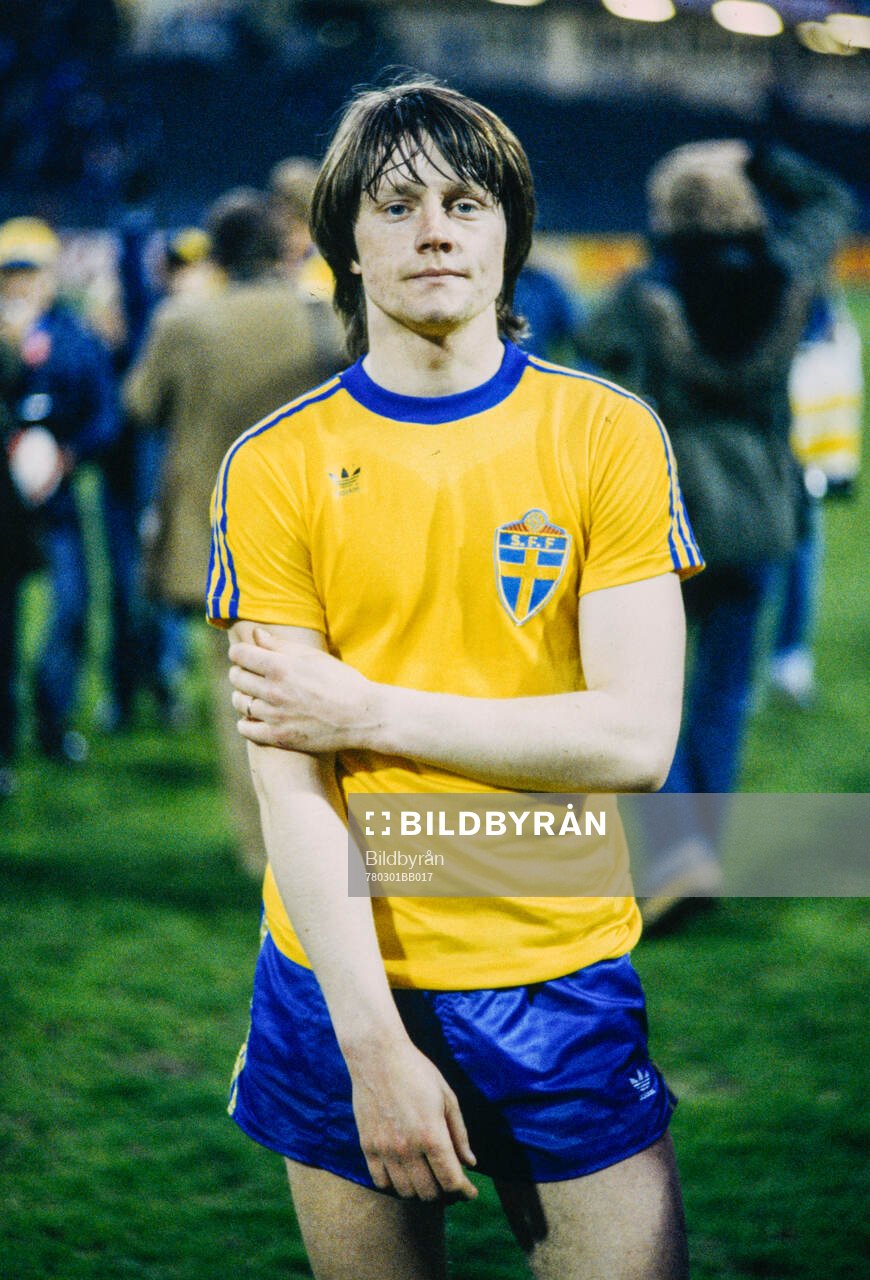 Fotboll, Träningsmatch, Sverige - Aston Villa: Sveriges Hans Borg.