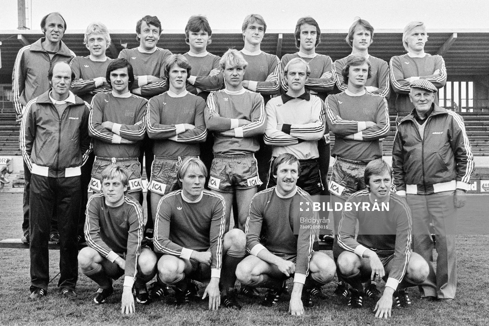 Fotboll, Allsvenskan, Öster: Bakre fr.v. Lars Arnesson, tränare, Jonny Gustavsson, Per-Olof Bild, Peter Nilsson, Bengt Johansson, Mats Nordgren, Peter Strömberg och Håkan Arvidsson. Mellersta raden fr. v Tommy Svensson, lagledare, Teitur Thordarsson, Karl-Gunnar Björklund, Andreas Ravelli, Göran Hagberg, målvakt, Peter Svensson och Stig Svensson, Ordförande. Främre raden Tommy Evesson, Håkan Kronberg, Jan-Ivar Bergqvist och Thomas Nyman.