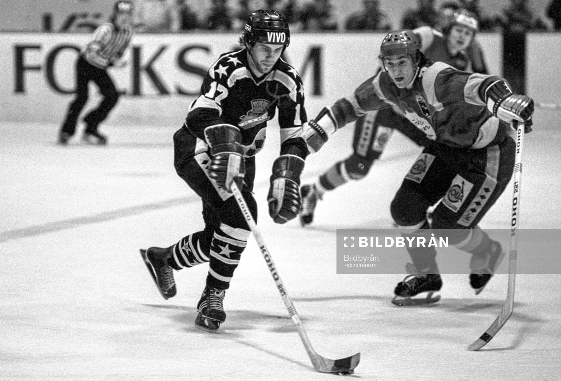 Bengt Lundholm, AIK med pucken