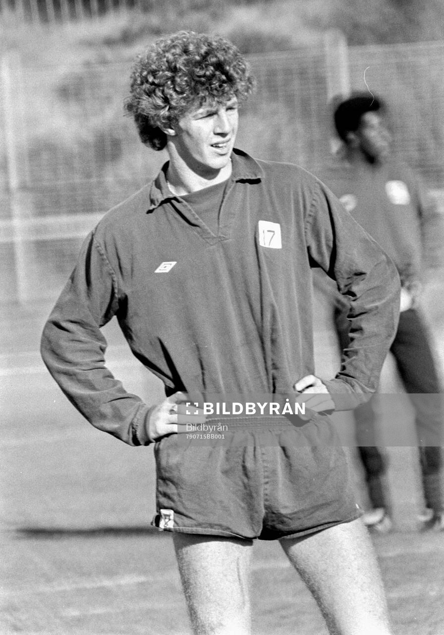 Football, English First Division 1979-1980, Manchester City: Tommy Caton at training.  
