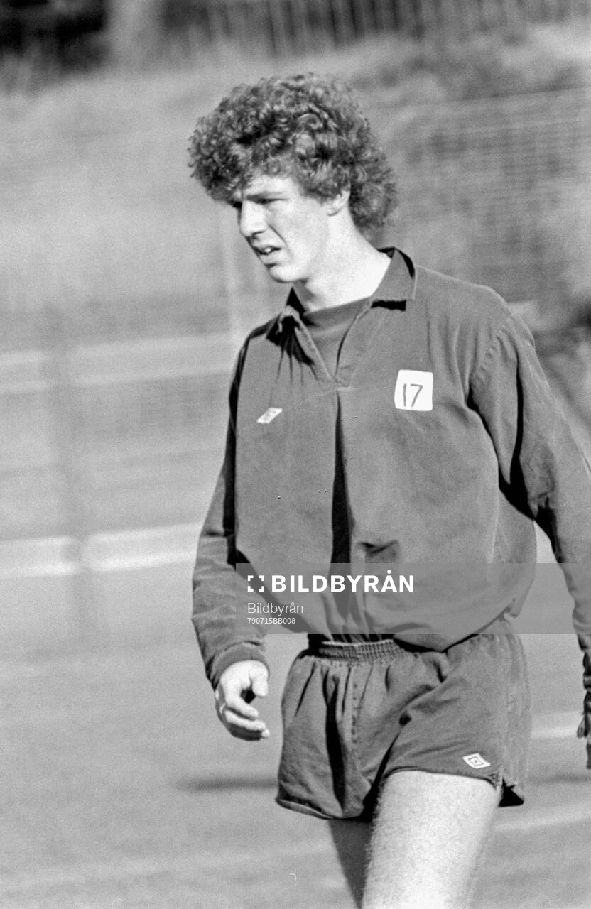 Football, English First Division 1979-1980, Manchester City: Tommy Caton at training.  