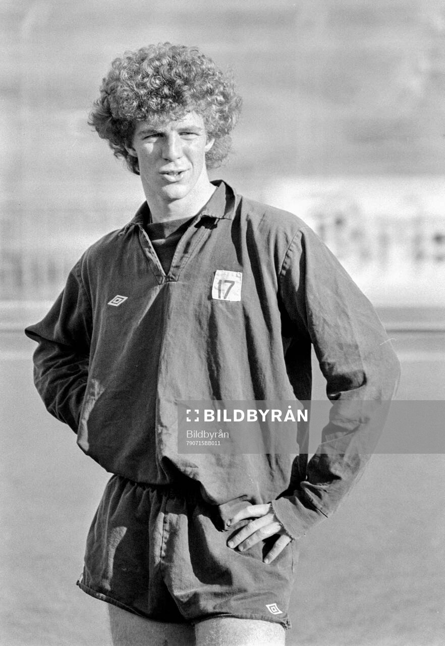 Football, English First Division 1979-1980, Manchester City: Tommy Caton at training.  