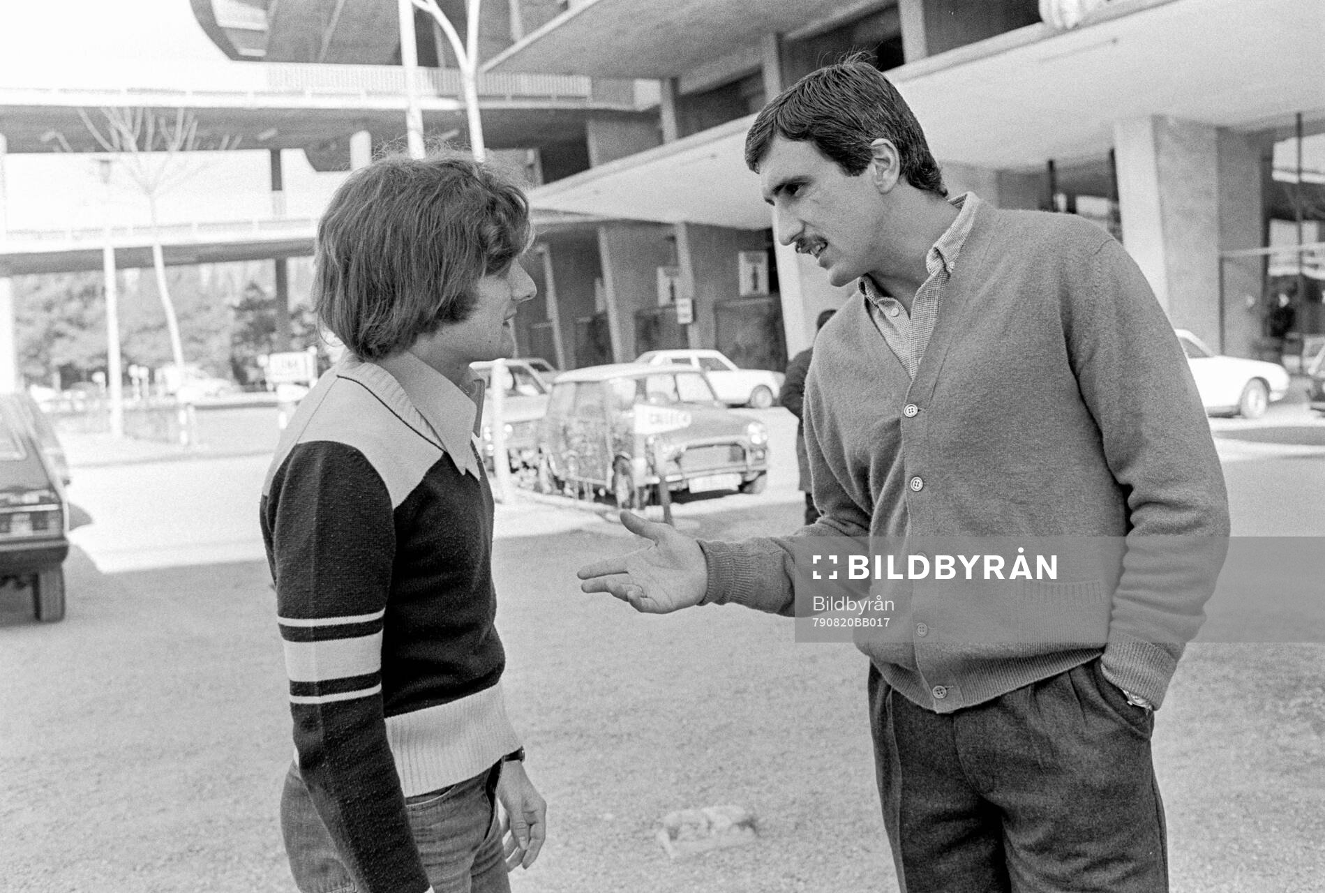 Allan Simonsen and Hans Krankl outside Camp Nou