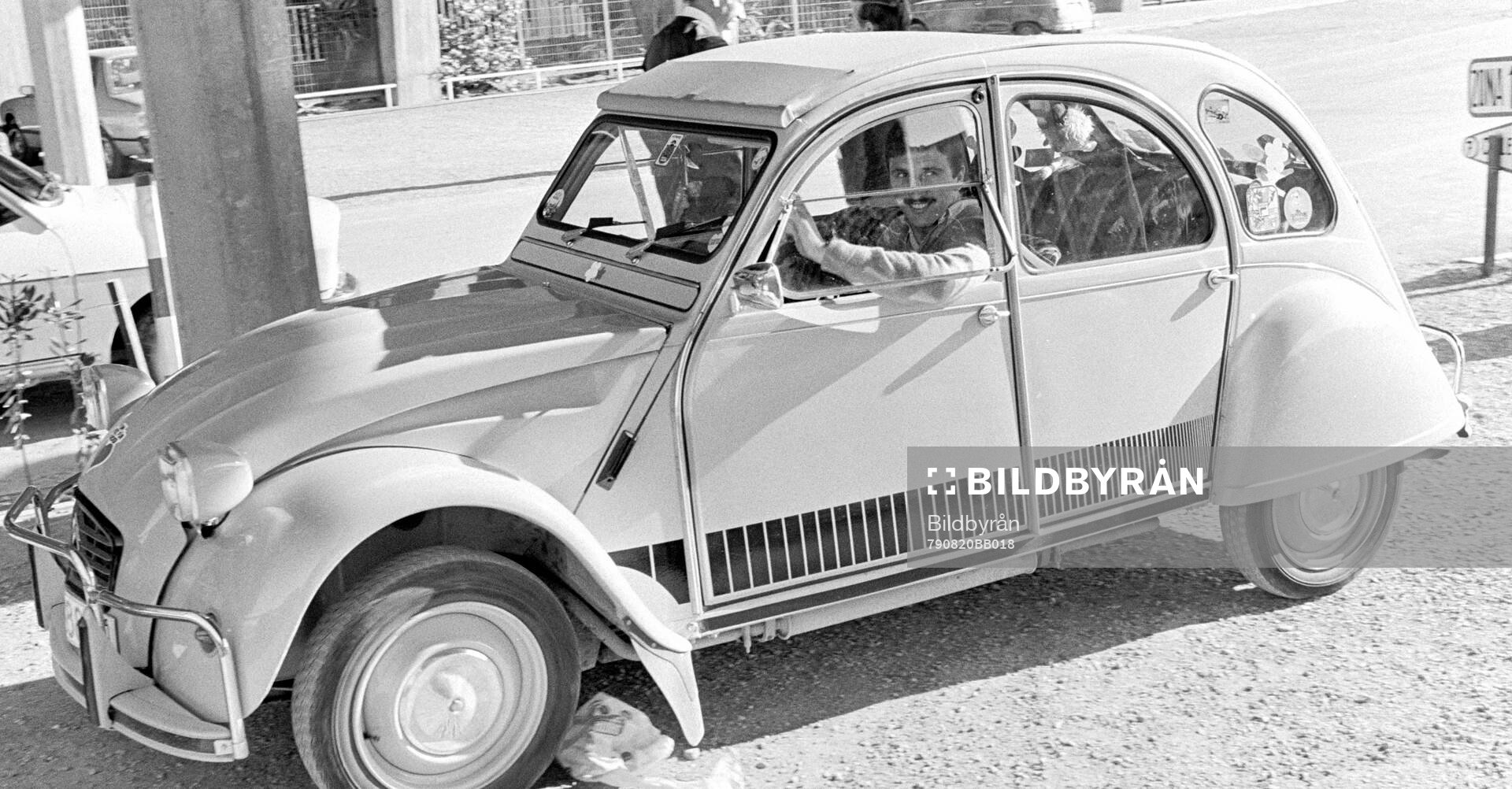 Hans Krankl outside Camp Nou in his car