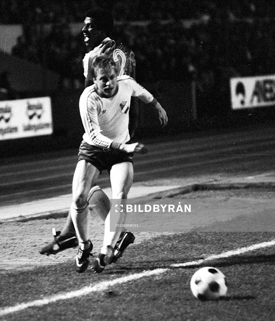 Tommy Evesson, Öster med bollen