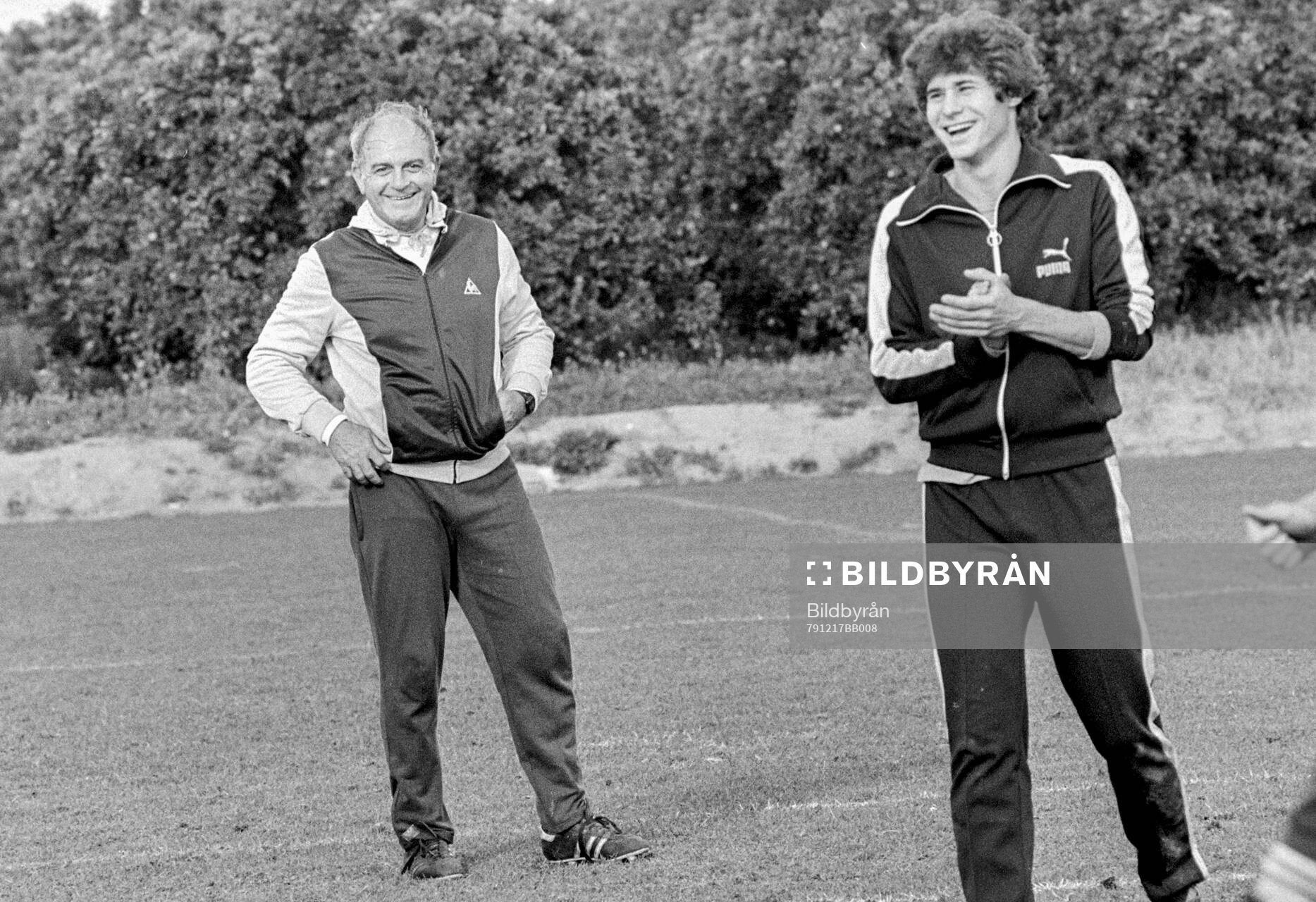 Football, La Liga 1979-1980, Valencia: Manager Alfredo di Stefano leading a training session.