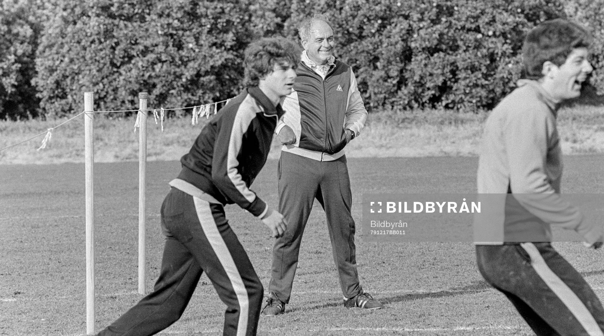 Football, La Liga 1979-1980, Valencia: Manager Alfredo di Stefano leading a training session.
