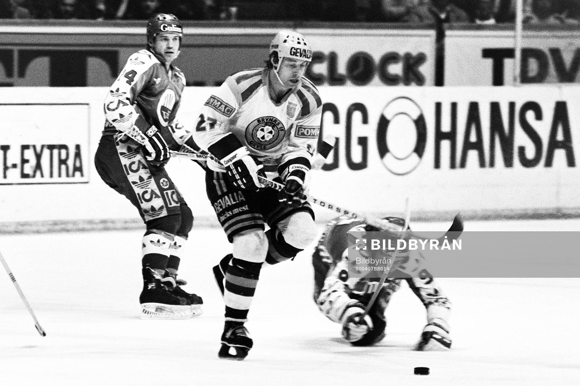 Lars-Erik Esbjörs, Västra Frölunda i bakgrunden