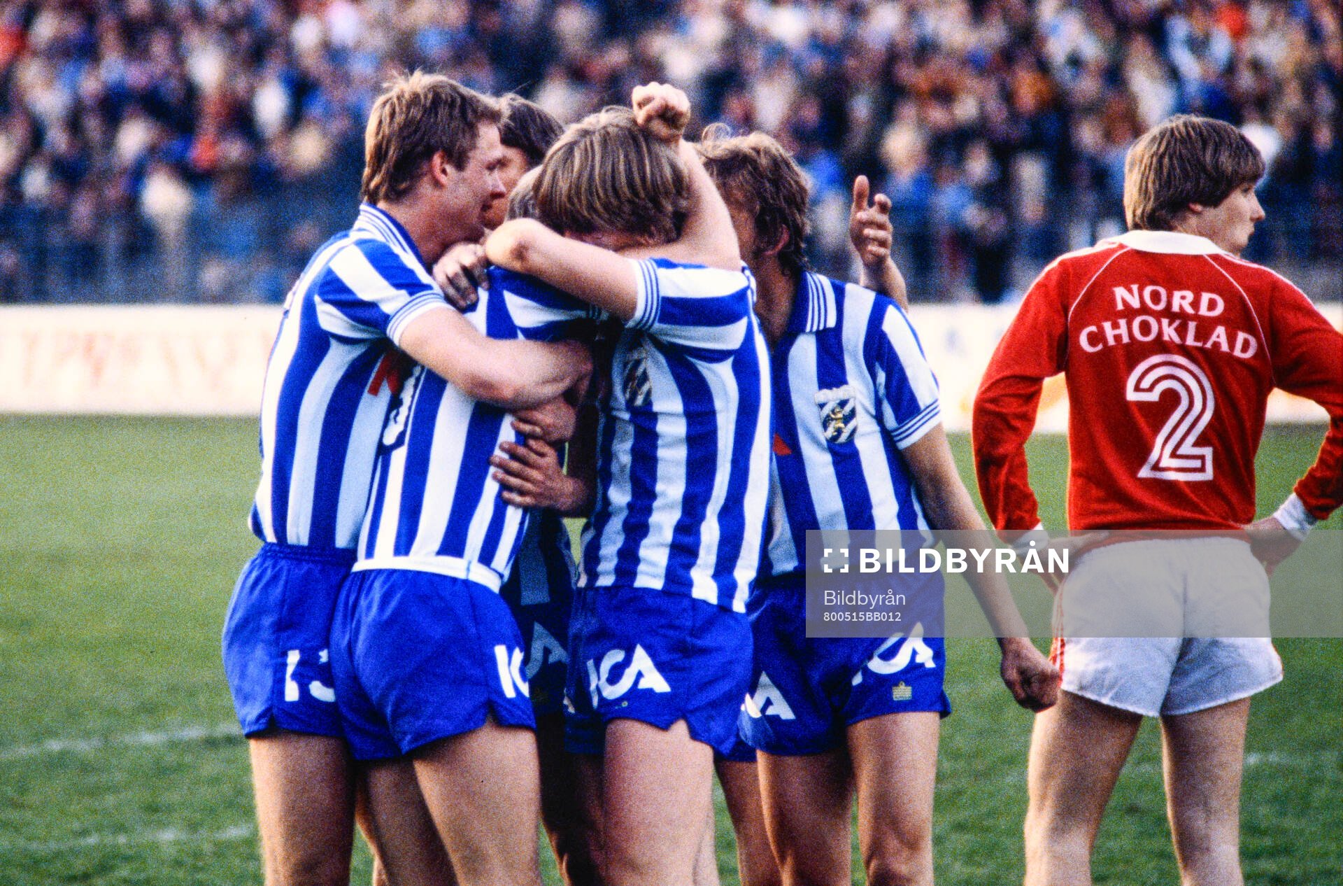 Göteborgs Torbjörn Nilsson jublar med lagkamrater