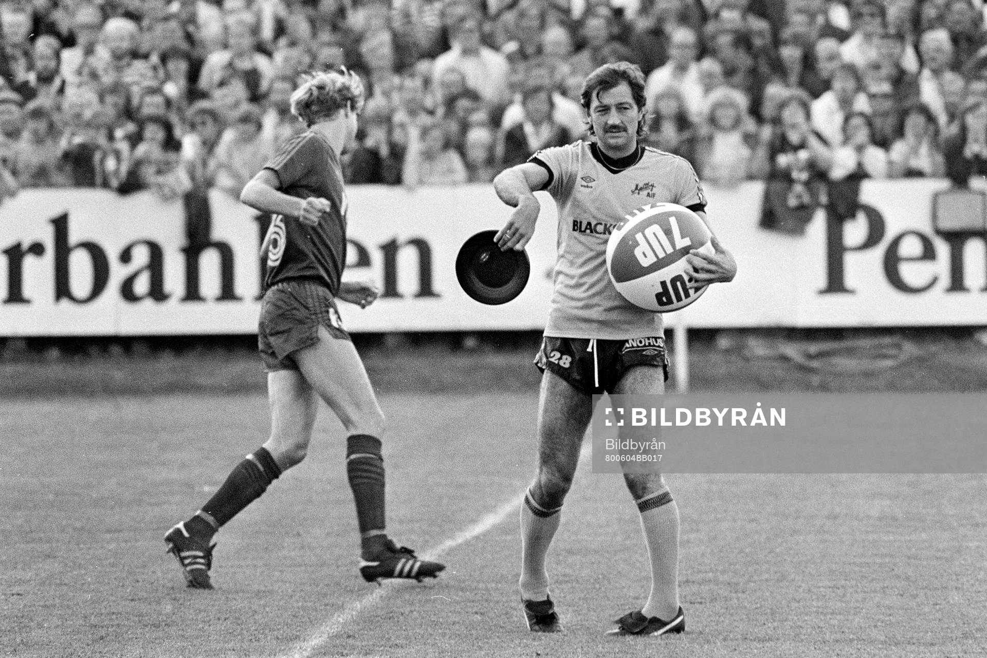  Frank Worthington, Mjällby.
