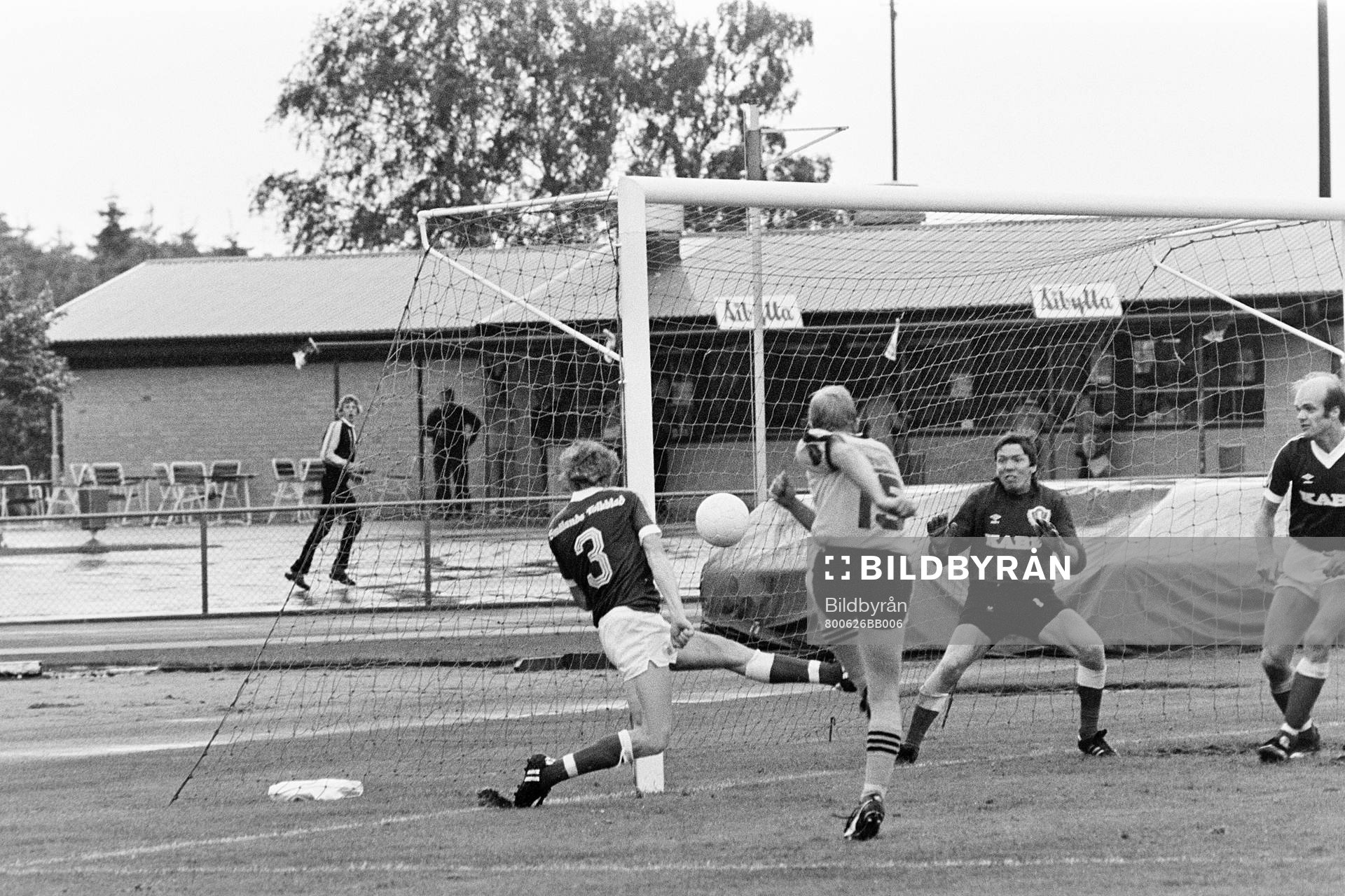 Leif Nilsson, Hässleholm dundrar in sitt mål