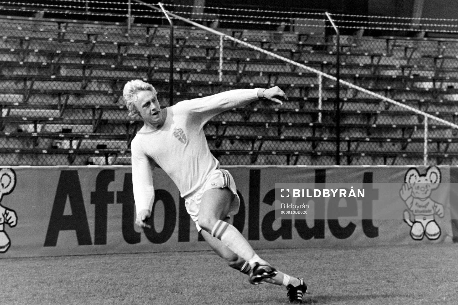 Johnny Gustavsson, Sverige
