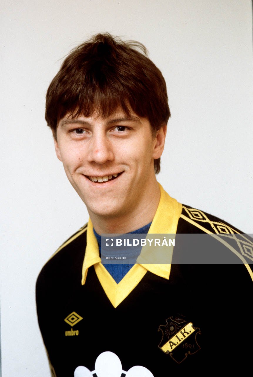 Kjell Jonevret, AIK. Porträtt