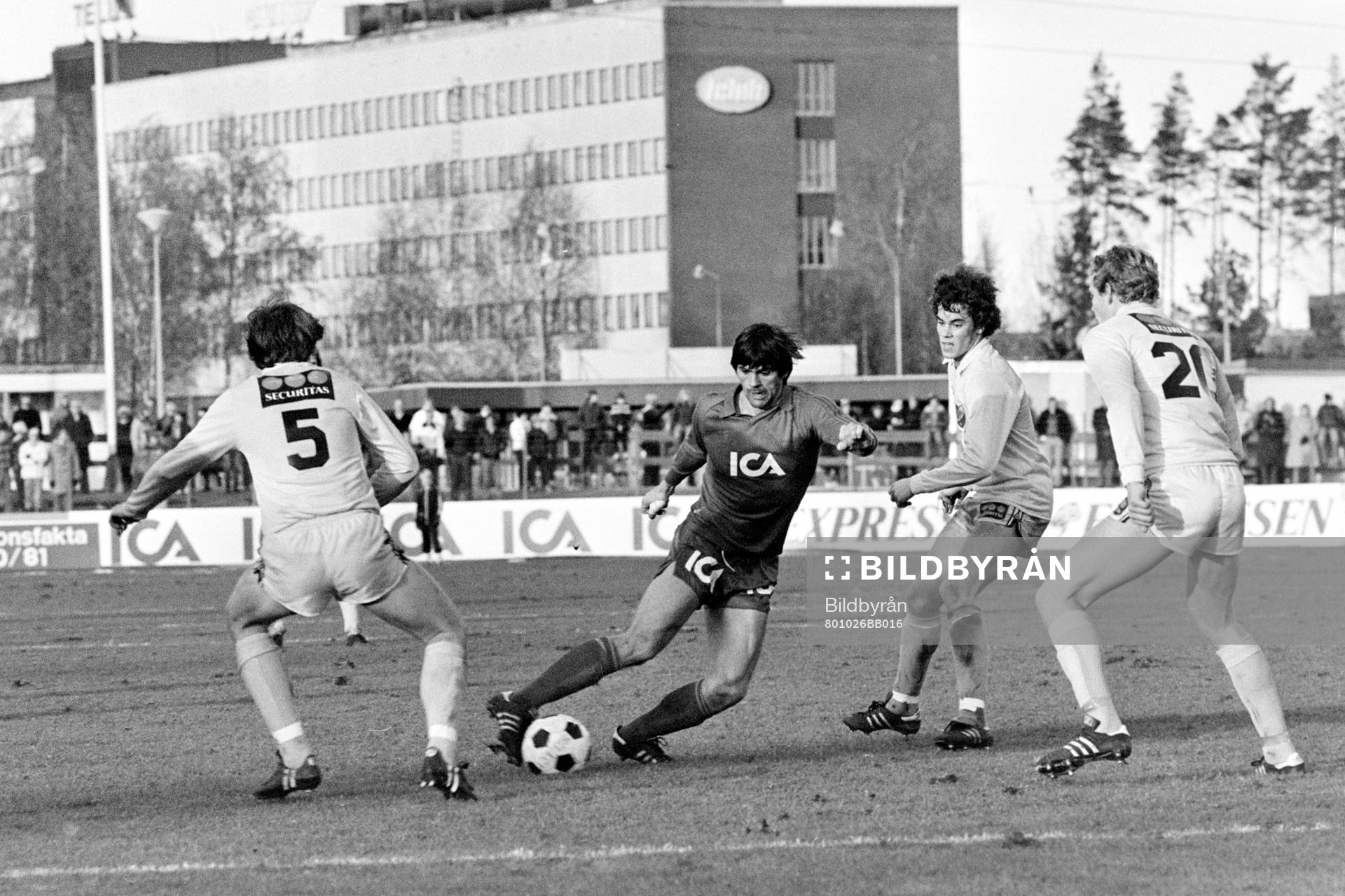 Teitur Thordarsson, Öster med bollen