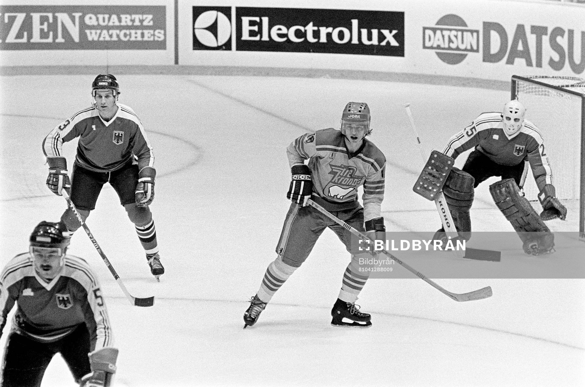 Bengt-Åke Gustafsson framför det tyska målet