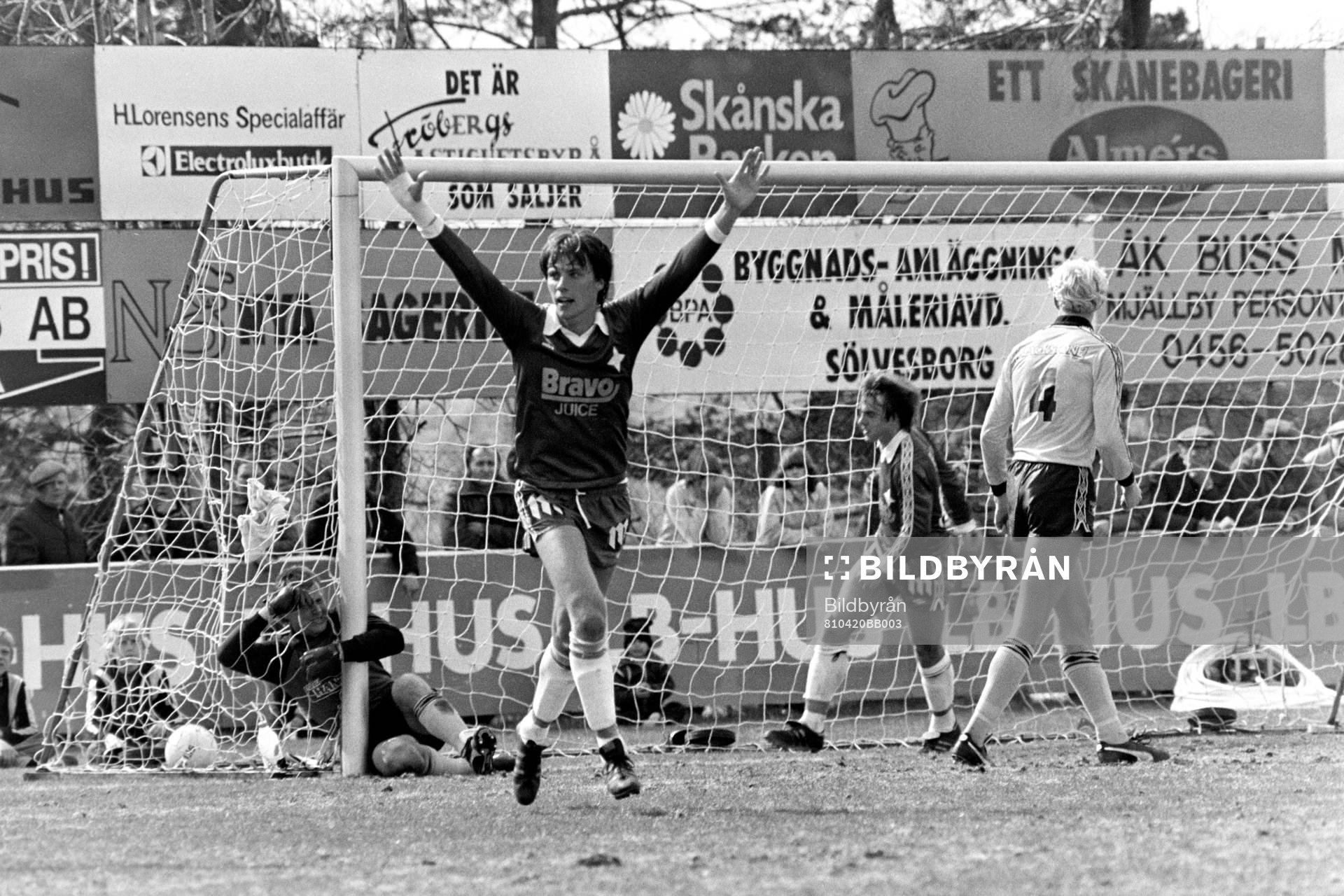 Fotboll, Div 2 Södra, Mjällby - IFK Malmö, 1-1: Berne Särbring, Malmö jublar efter sitt mål.