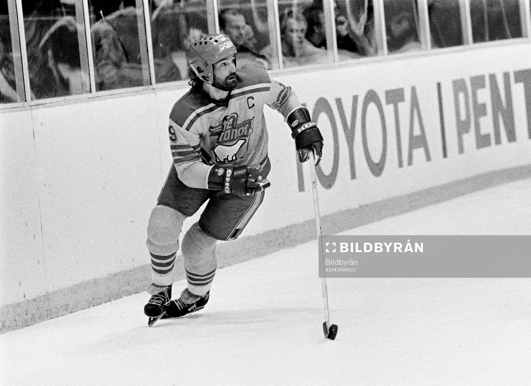 Mats Waltin med pucken