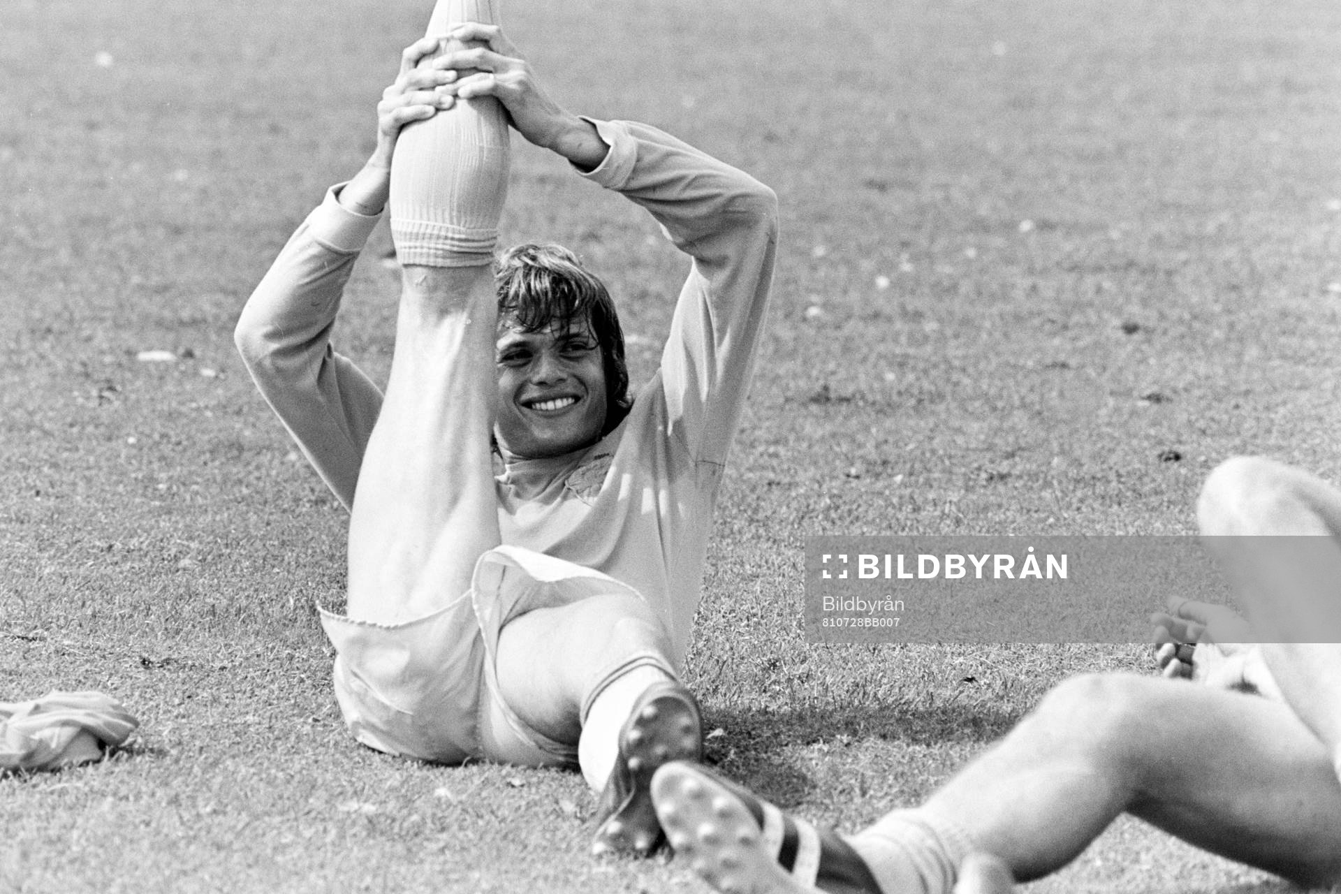 Roger Hansson stretchar