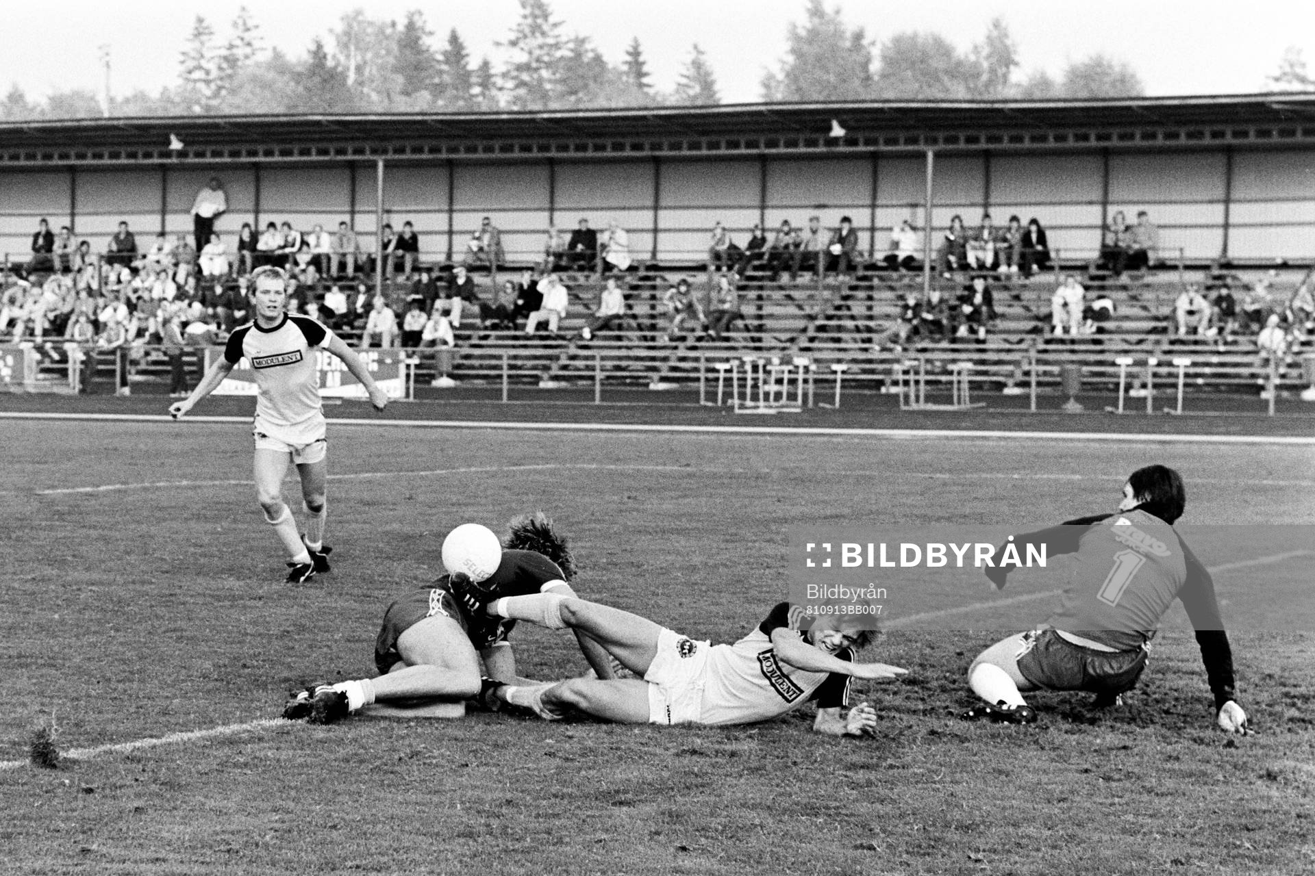 Bo Eriksson, Hässleholm framför malmös målvakt Anders
