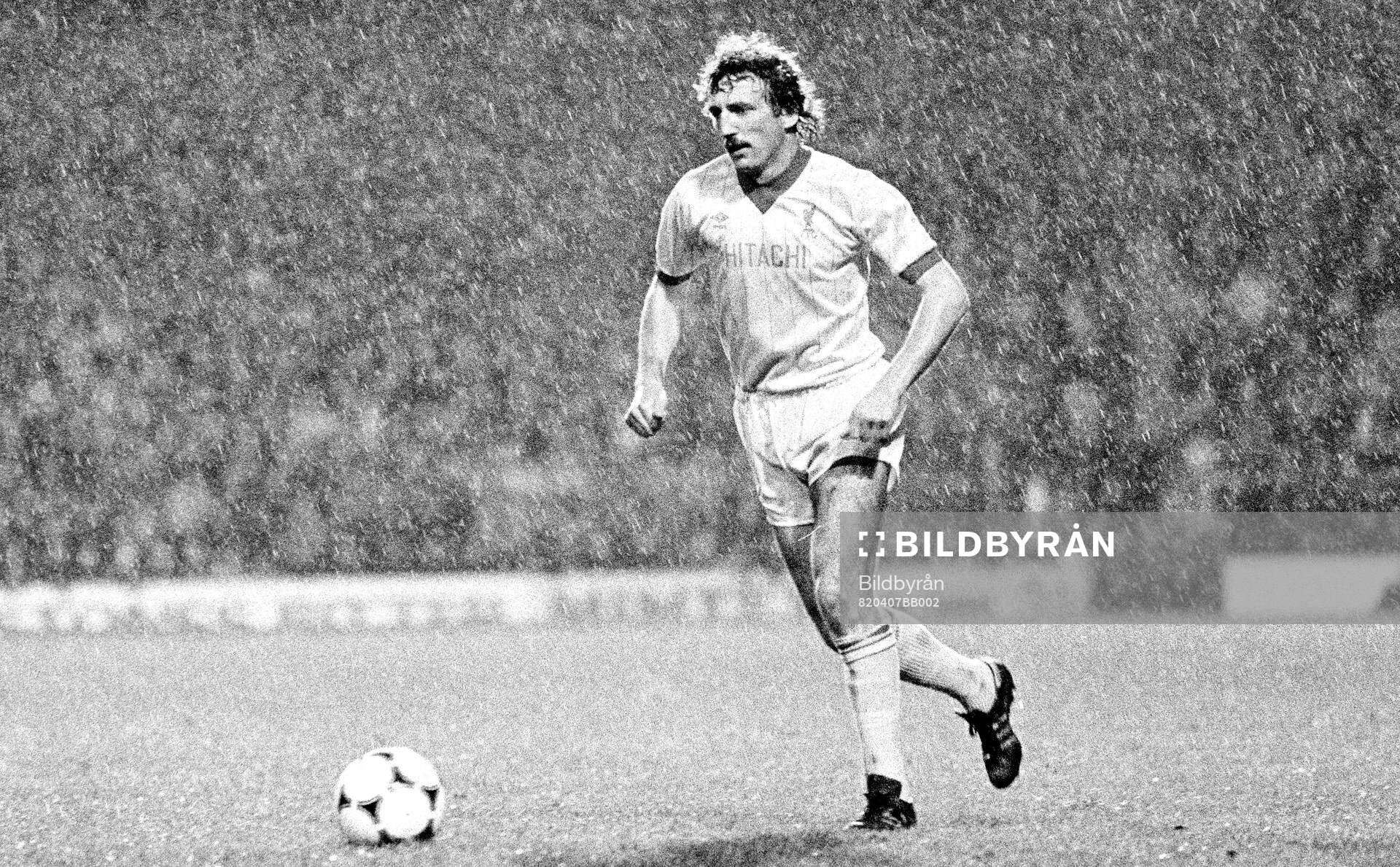 Football, English Division One, Manchester United - Liverpool: Liverpools Alan Kennedy.