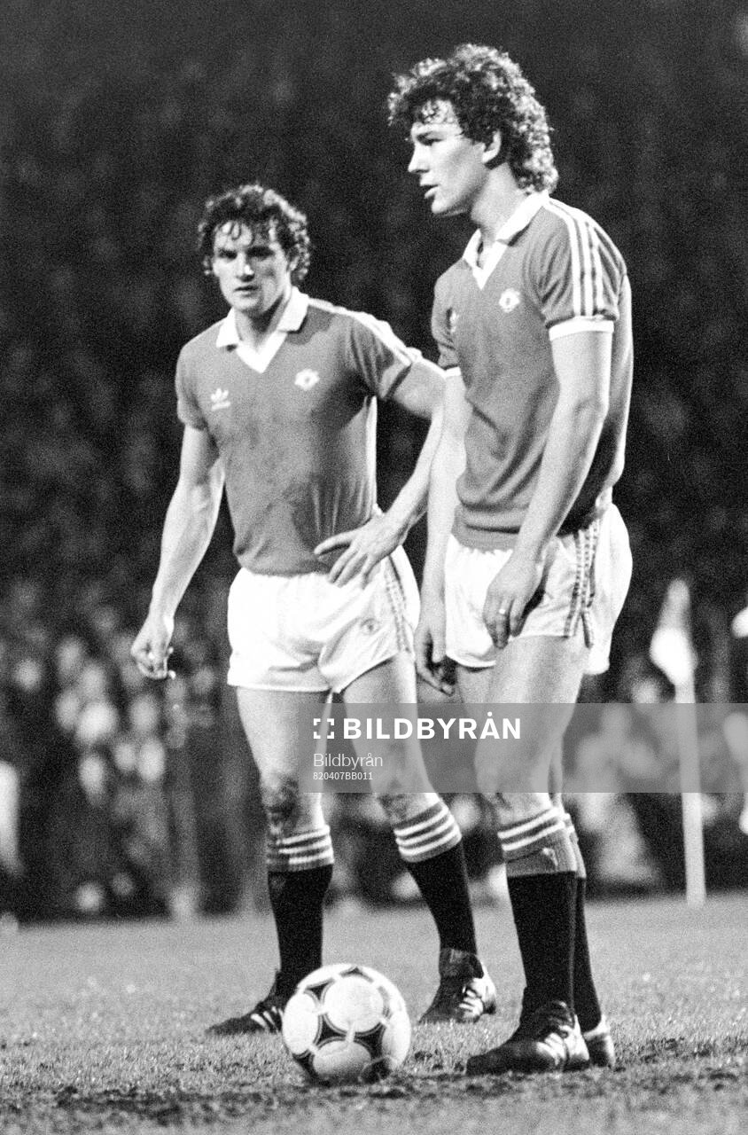 Football, English Division One, Manchester United - Liverpool: Manchester Uniteds Bryan Robson.