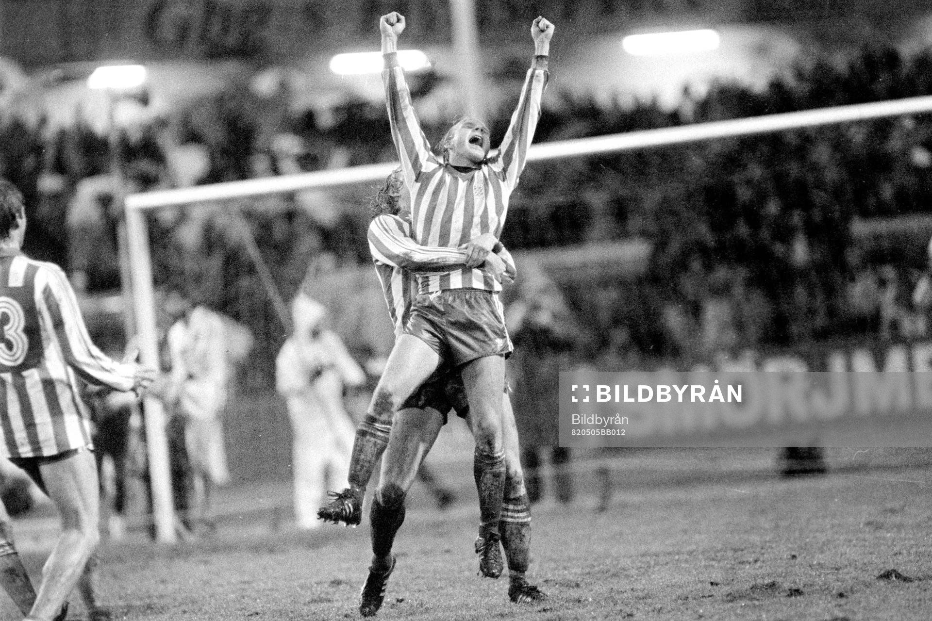 Fotboll, Uefacupen, Final, IFK Göteborg - Hamburg, 1-0: Tord Holmgren, Göteborg jublar efter 1-0.