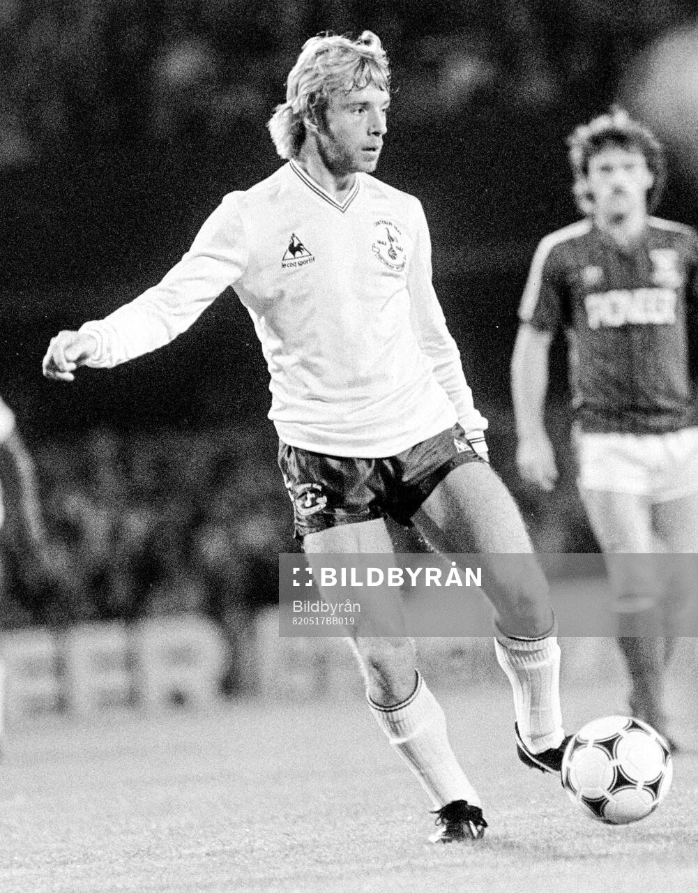 Football, Division One, England 1981-1982: Ipswich - Tottenham: Tottenhams Steve Archibald.