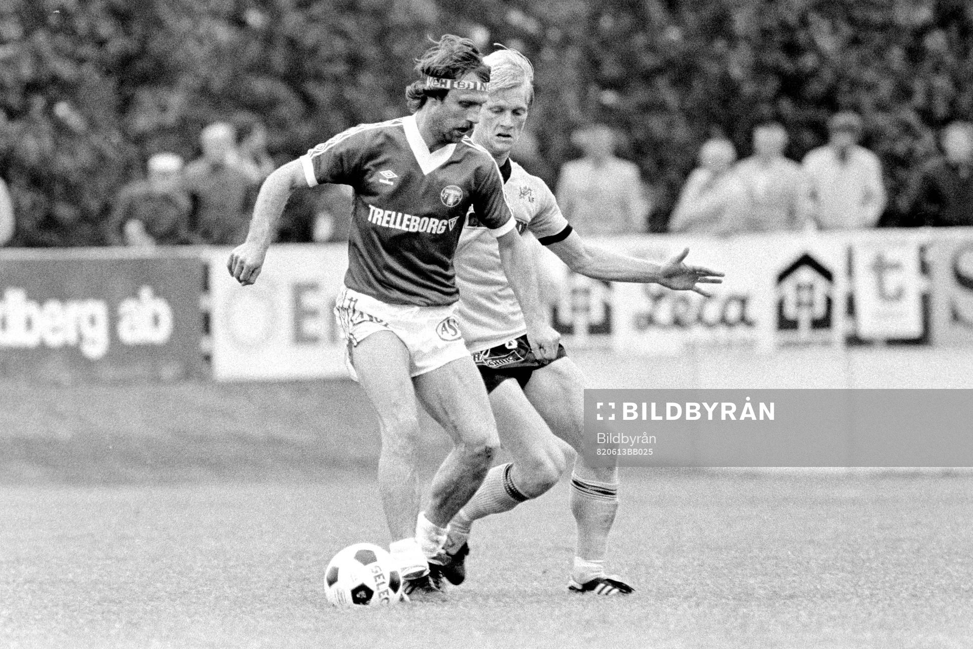 Trelleborgs skyttekung Benny Mårtensson uppvaktas av