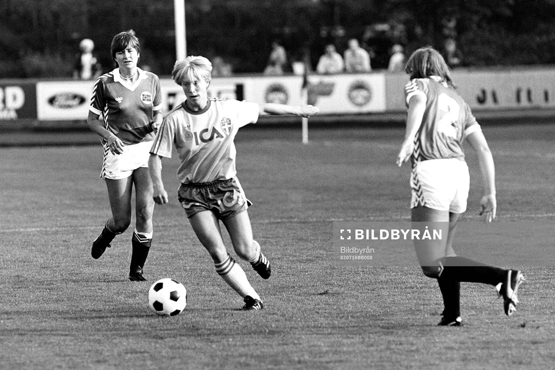 Helen Johansson, Sverige