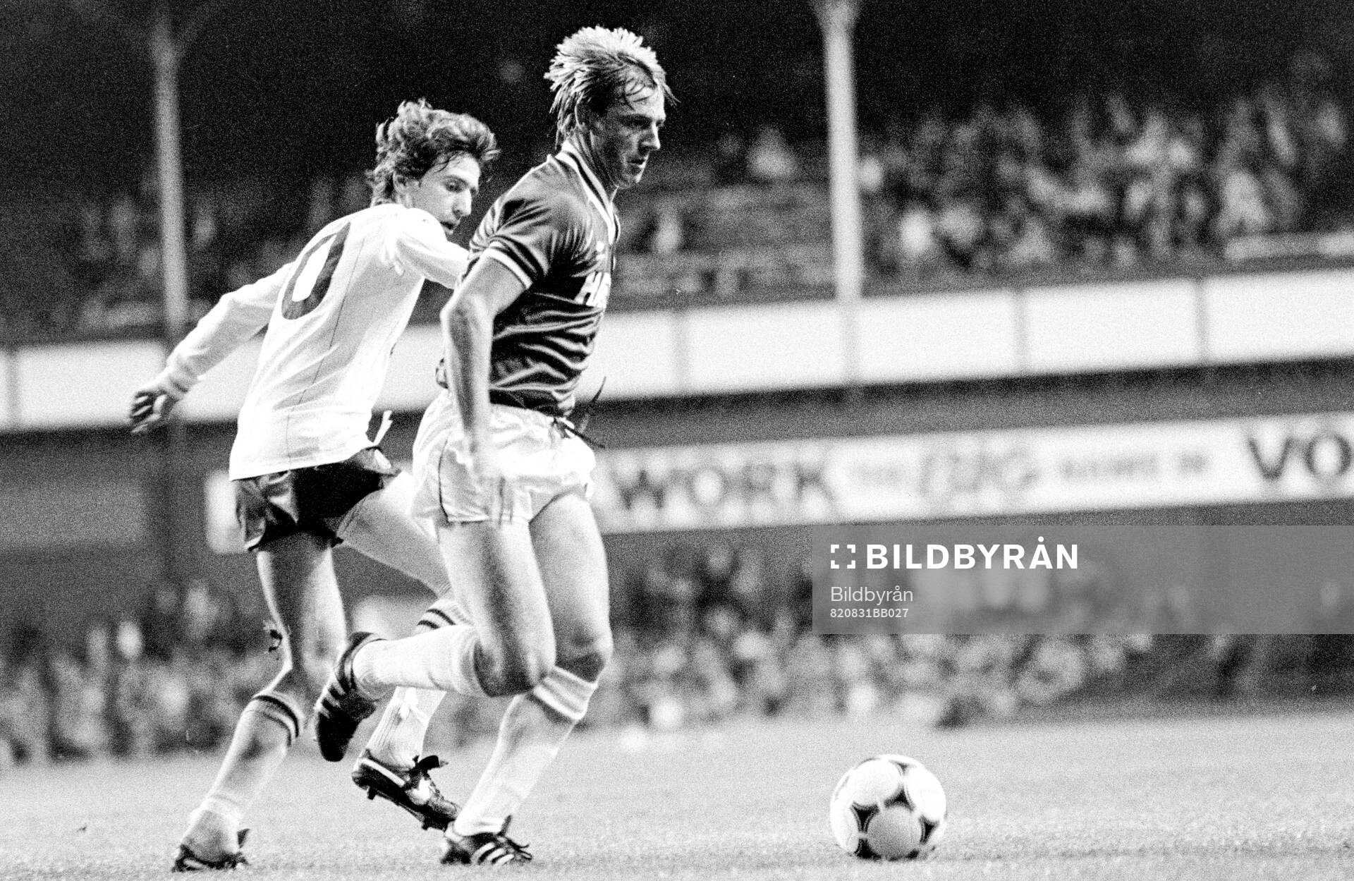 Aston Villas Gordon Cowans, Evertons Steve McMahon