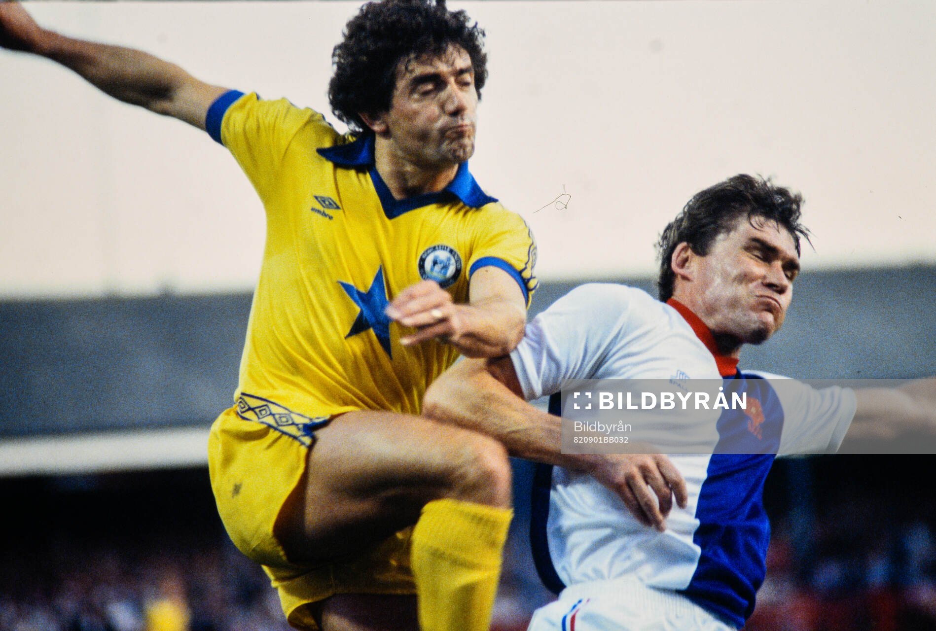 Kevin Keegan of Newcastle against Jim Branagan of Blackburn
