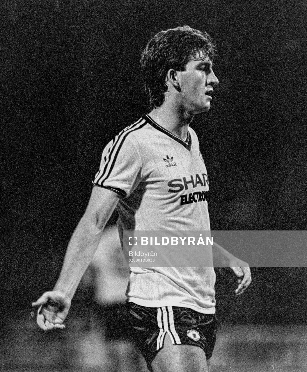 Nottingham Forest - Manchester United: Norman Whiteside of