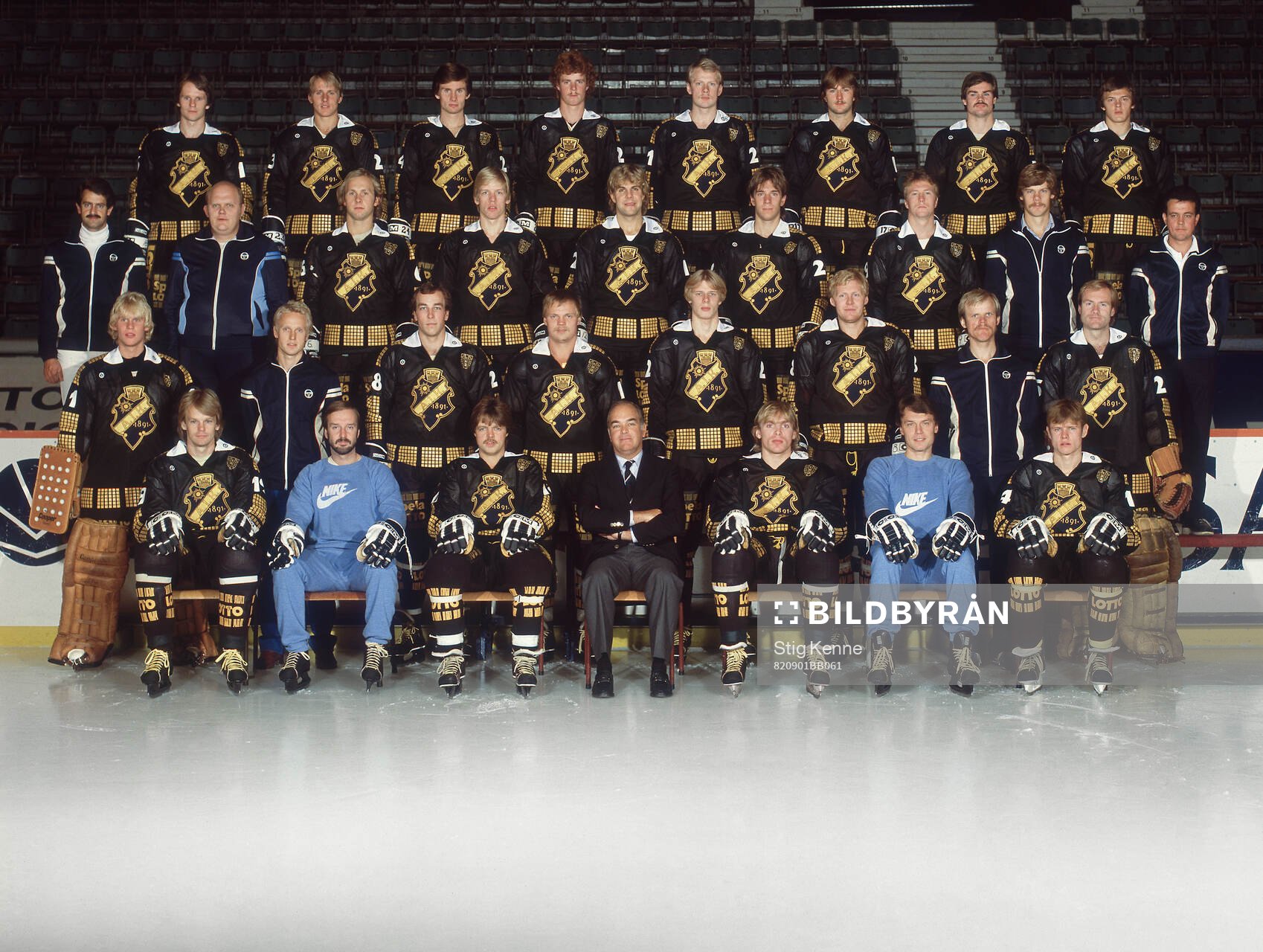 Spelare och personal i AIK