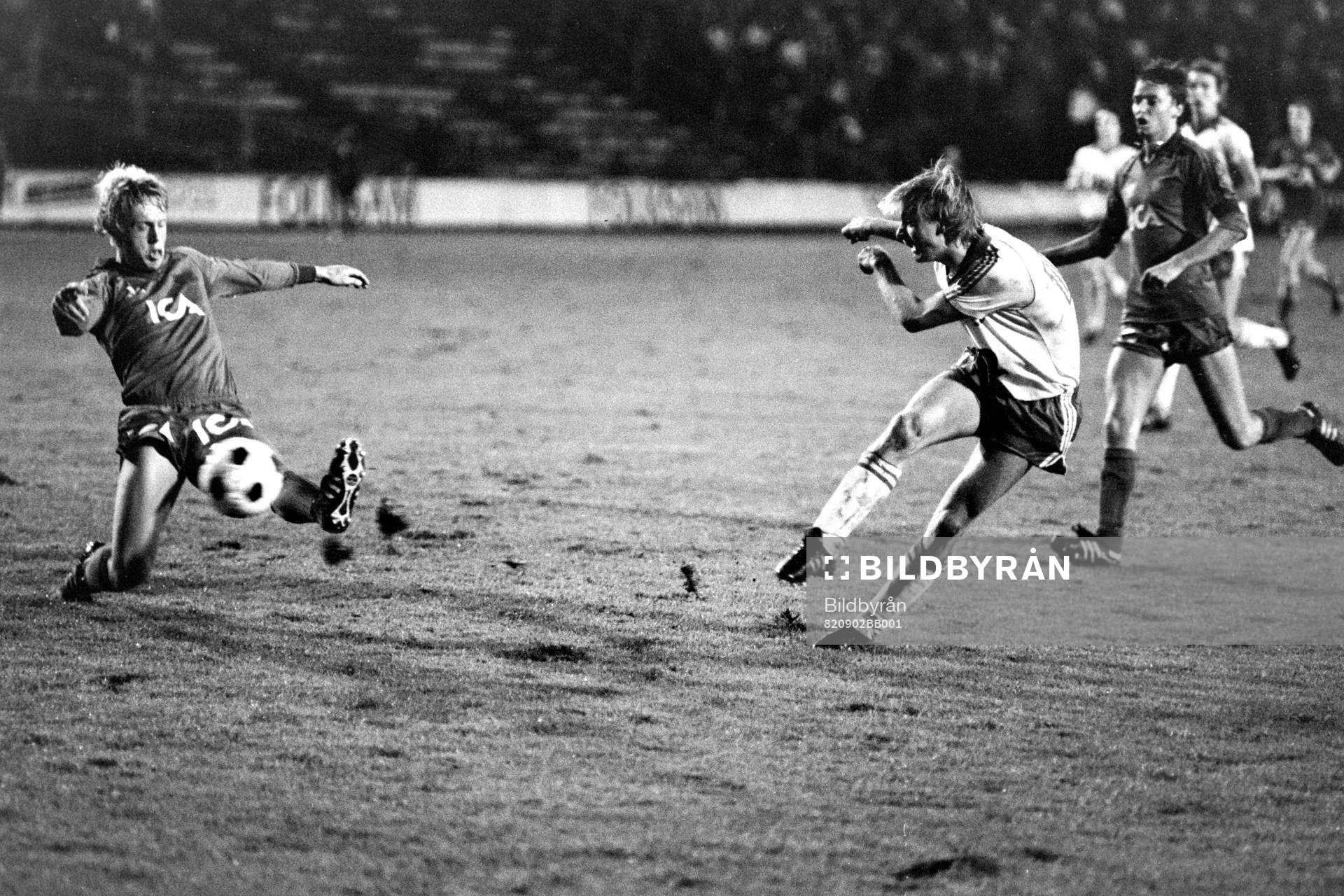 Peter Gerhardsson, Hammarby gör 0-1. Johnny Gustavsson,