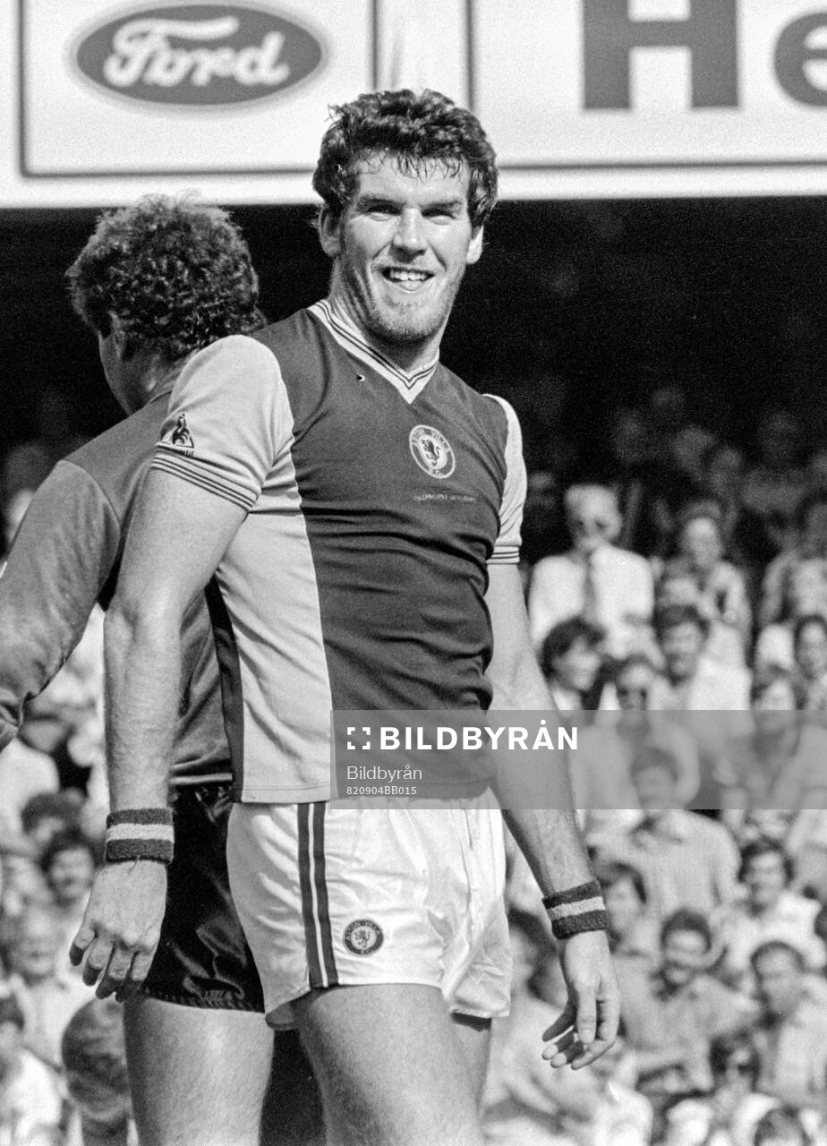 Southampton - Aston Villa: Aston Villas Peter Withe