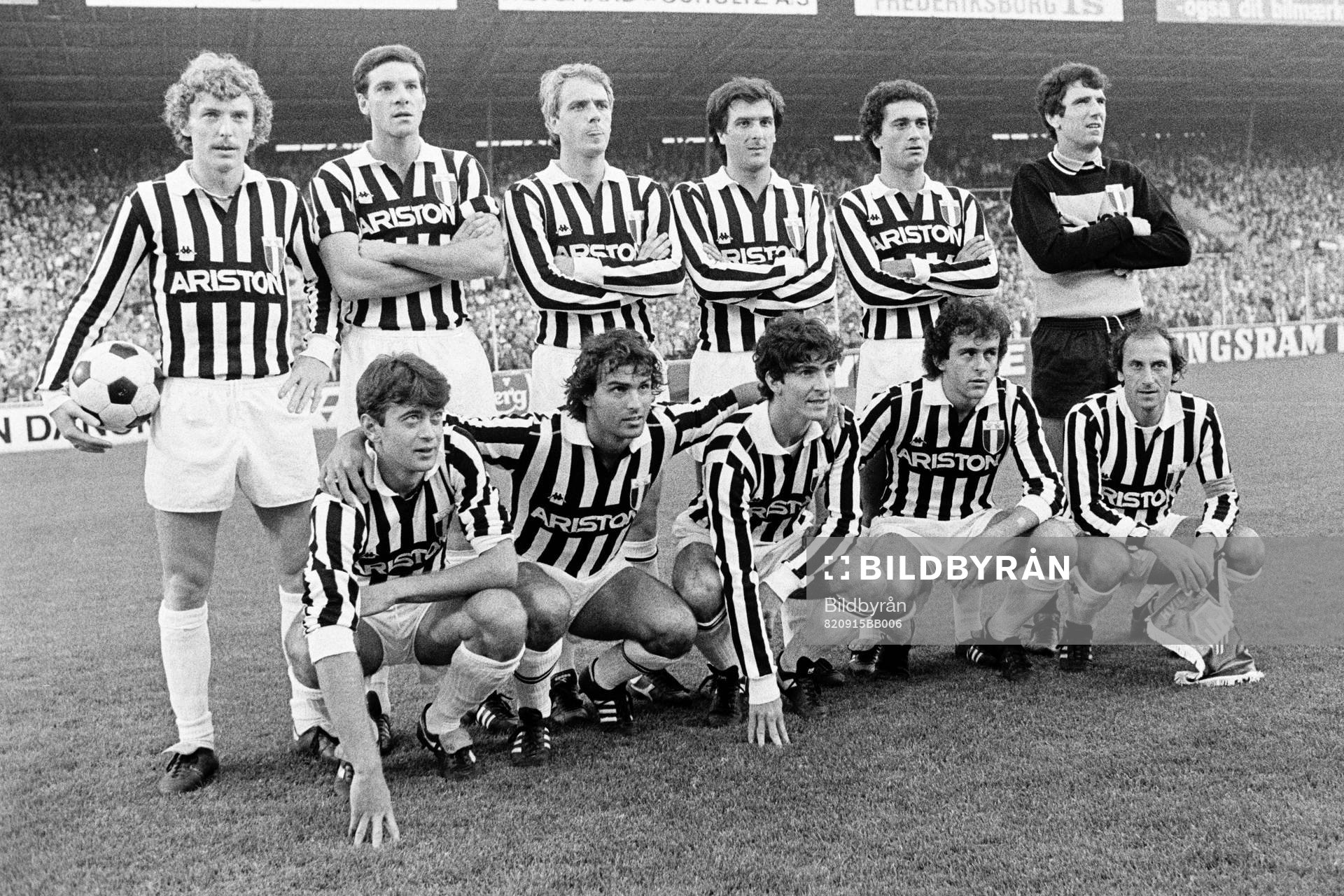 Juventus startelva med bl.a Dino Zoff, målvakt, Michel