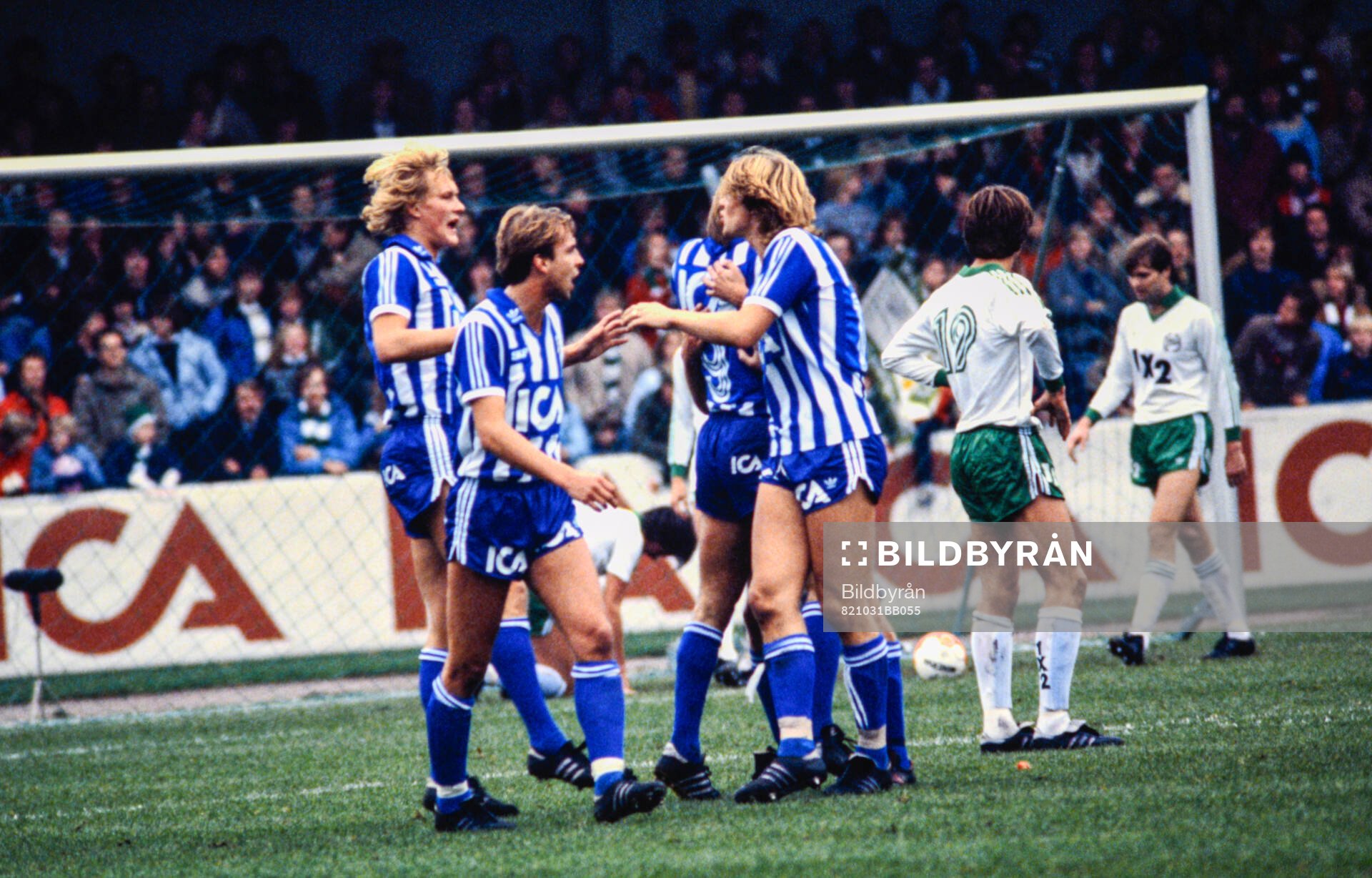 Göteborgs Dan Corneliusson jublar med Håkan Sandberg,
