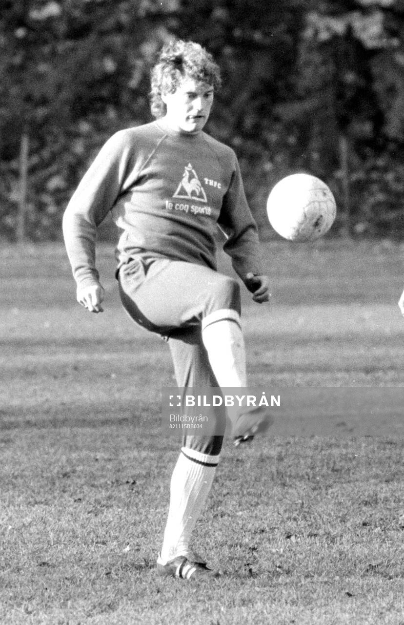 Football, Division One, England, Tottenham, Training session: Glenn Hoddle.
