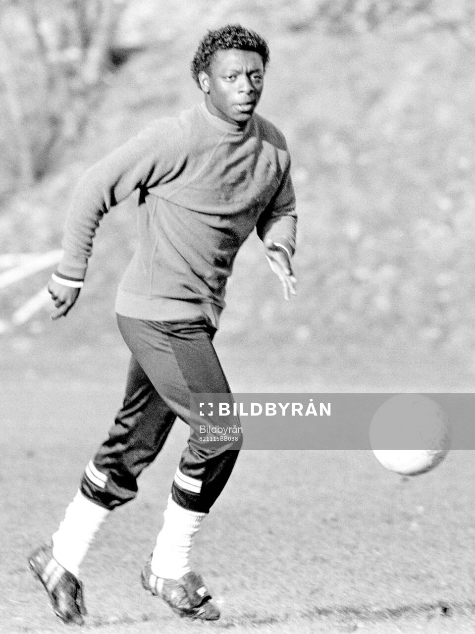 Football, Division One, England, Tottenham, Training session: Garth Crooks.