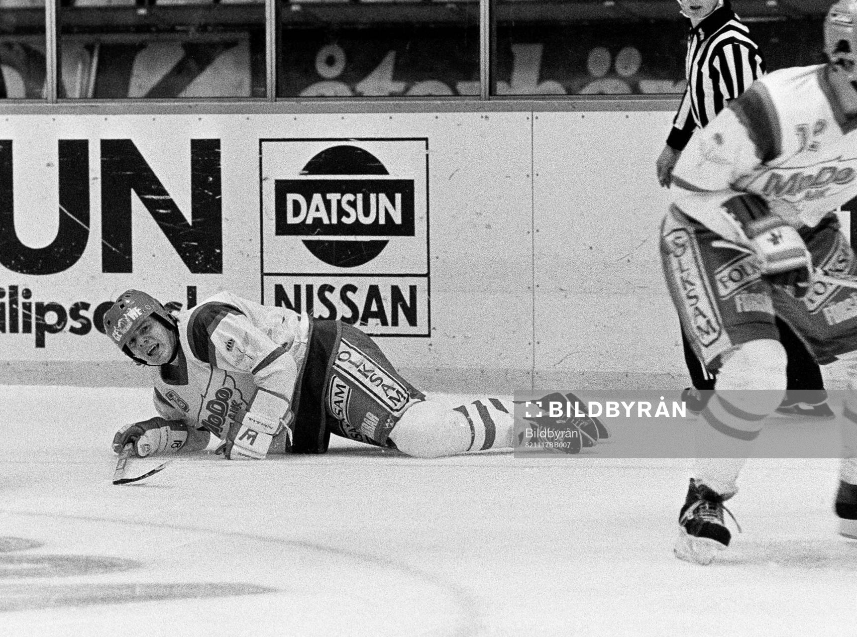 Lars Nyberg, Modo