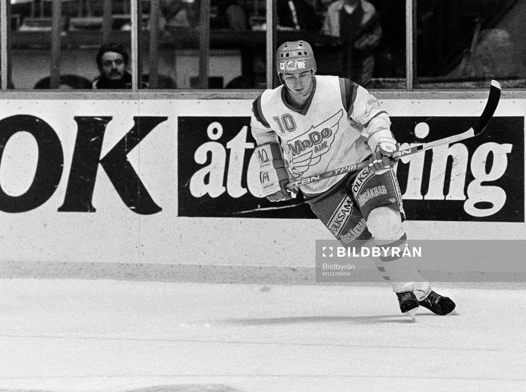Tommy Själin, Modo