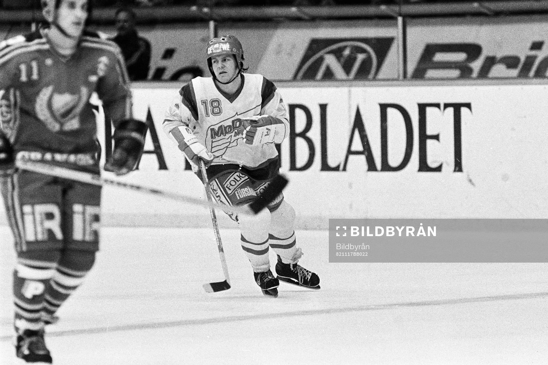 Lars Nyberg, Modo